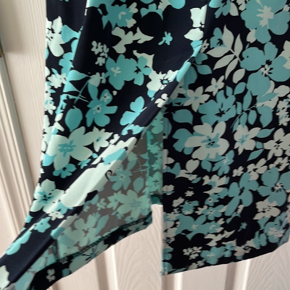 Briggs petite pencil floral skirt. (3) - Picture 4 of 6